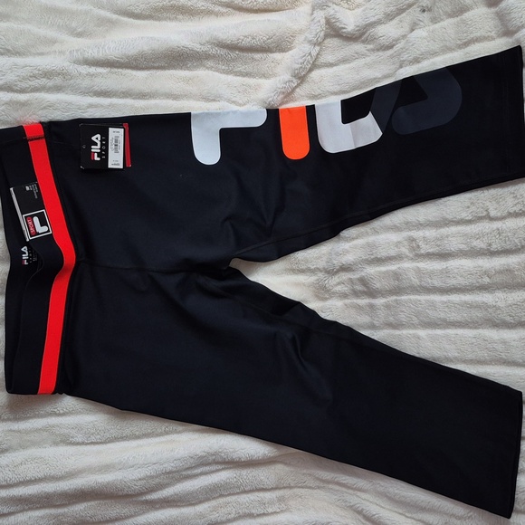 2 Fila,1 Calvin Klein, 1 Ideology, Workout Capris Bundle, Women Size Medium. - Picture 2 of 11